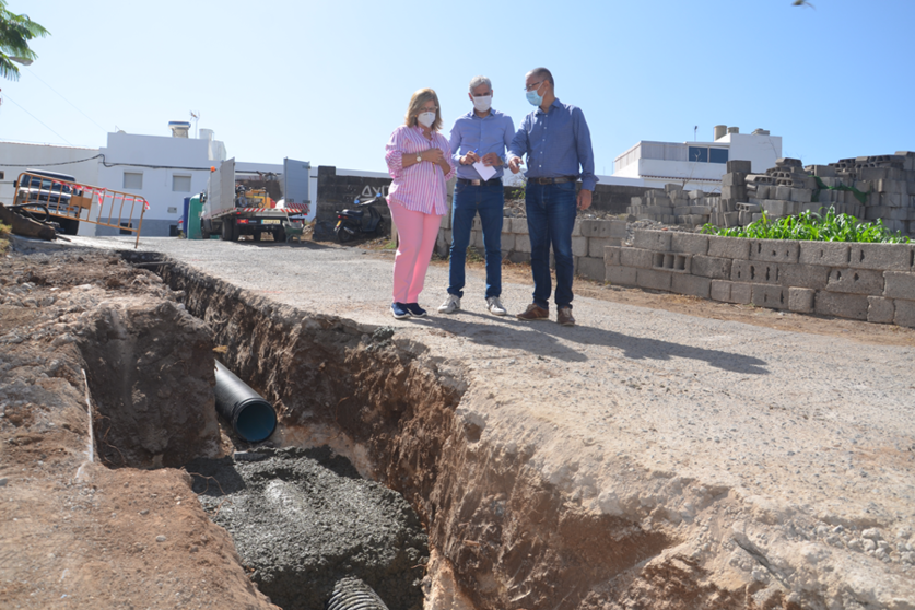 El Ayuntamiento mejora la getión de aguas residuales en La Montañeta con la instalación de una nueva red de saneamiento