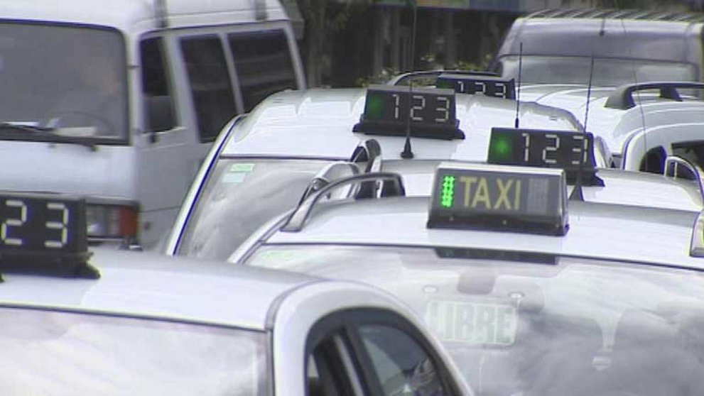 El servicio de taxis en la capital aumentará al 66%