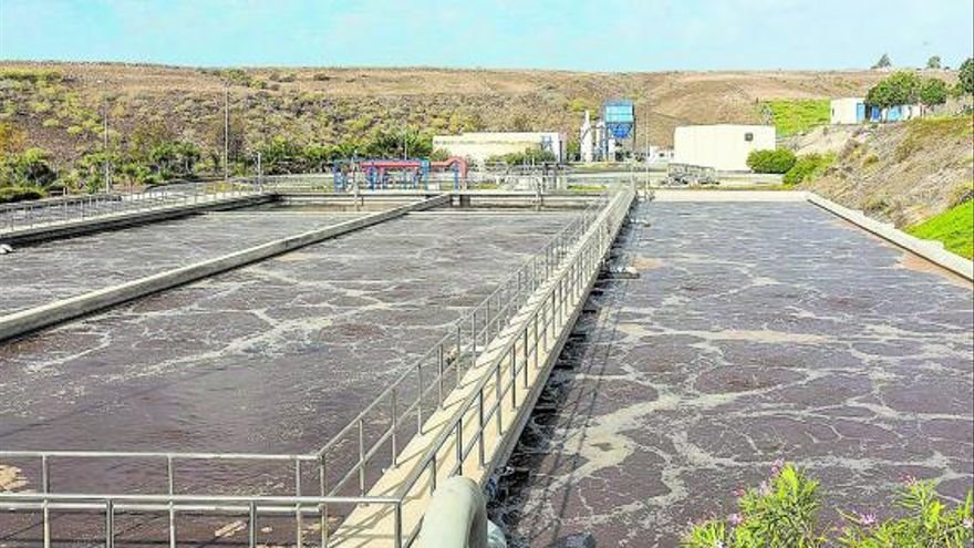 Telde rehabilitará los tres depósitos de agua que abastecen al barrio de Jinámar