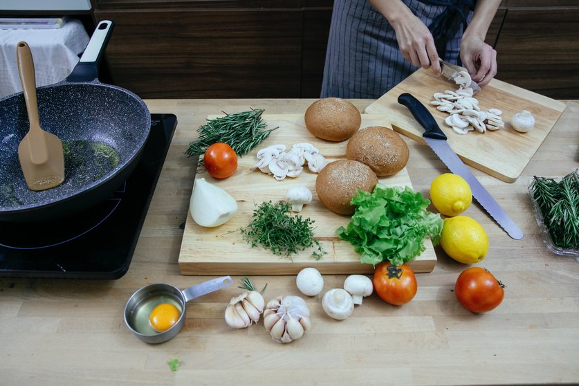 Utensilios de cocina: descubre cómo cuidar tu salud elaborando ricos platos