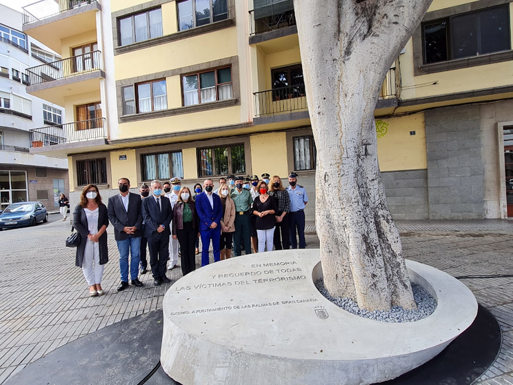 La capital inaugura el monumento en homenaje a las víctimas del terrorismo