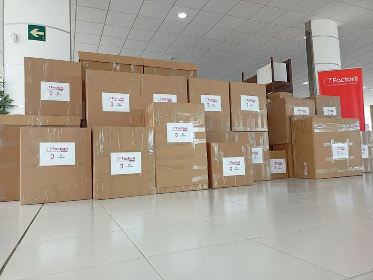 Factorii realiza una donación en material comercial para los comercios afectados de La Palma