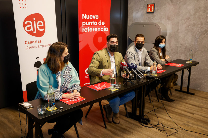 AJE Canarias reúne a su Junta Regional para alertar de la situación del colectivo