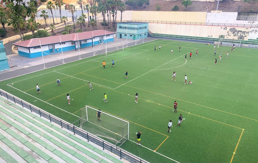 El Ayuntamiento avanza en las obras del campo de fútbol Vicente López Socas