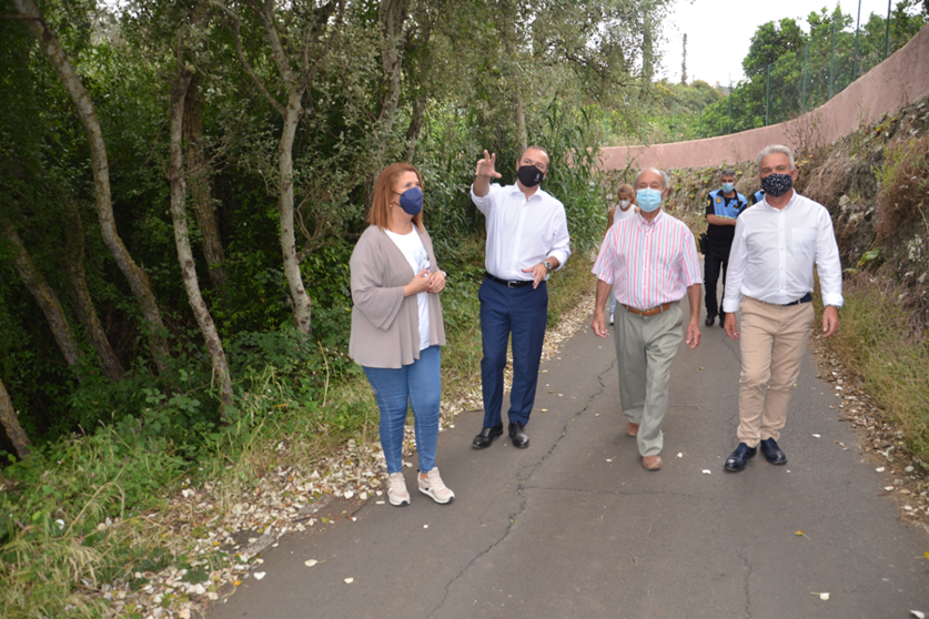 Las Palmas de Gran Canaria y Teror trabajan junto a los vecinos para mejorar y acondicionar las vías de San José del Álamo
